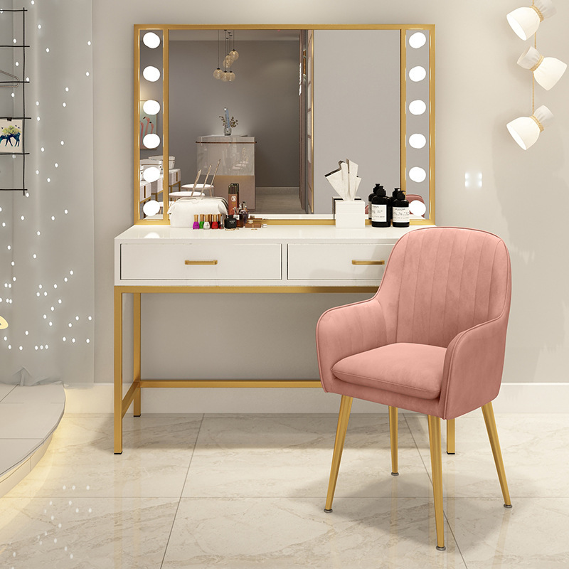 Makeup table Photo studio Make - Beauty And Makeup Studio ulasan dan harga