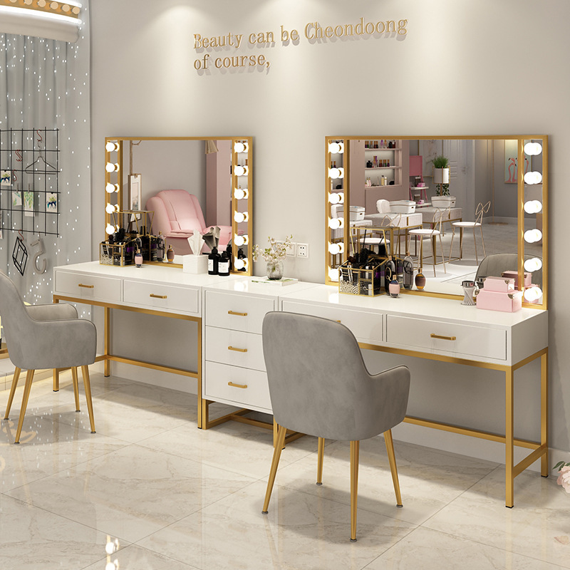 Makeup table Photo studio Make - Beauty And Makeup Studio ulasan dan harga