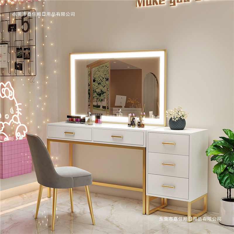 Nail art makeup artist studio  - Beauty And Makeup Studio ulasan dan harga